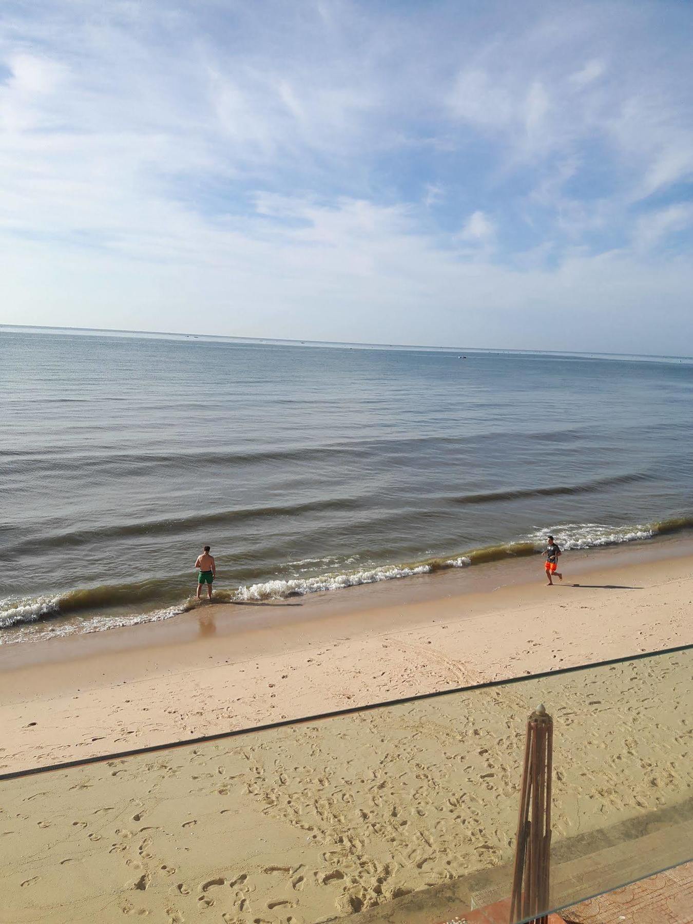 Ocean Front Hotel Phan Thiet Exterior foto